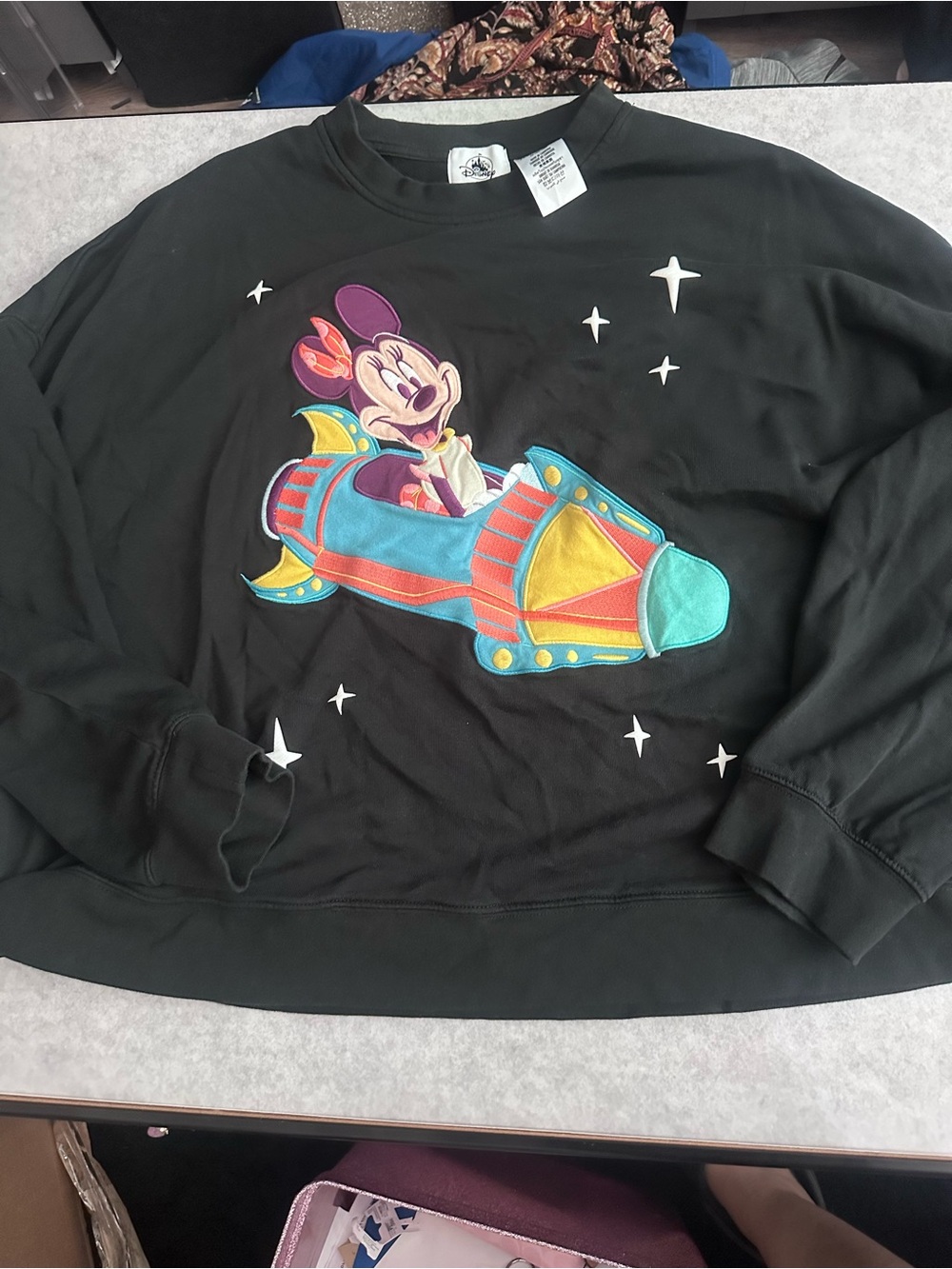 Disney Disneyland Resort Black Minnie Mouse Crewneck Sweatshirt XL Embroidered